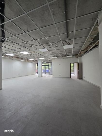 Spațiu comercial, de 173 mp, în Central