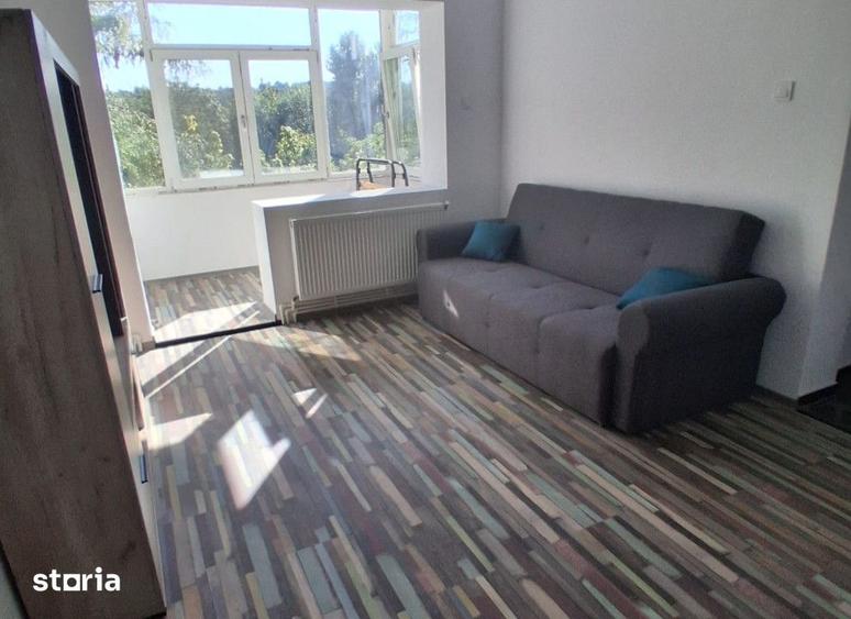 Apartament cu 2 camere în Podu Roș