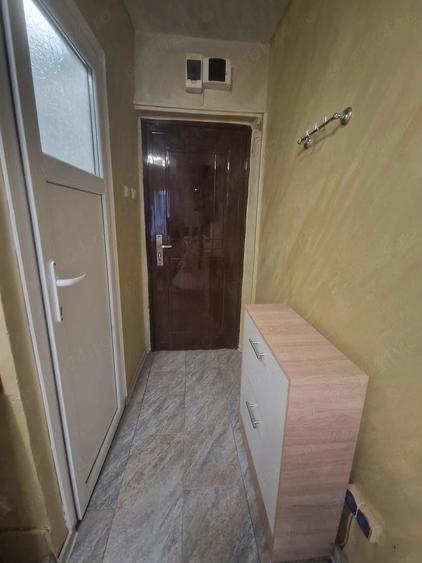 Garsonieră decomandată în Complex Studențesc