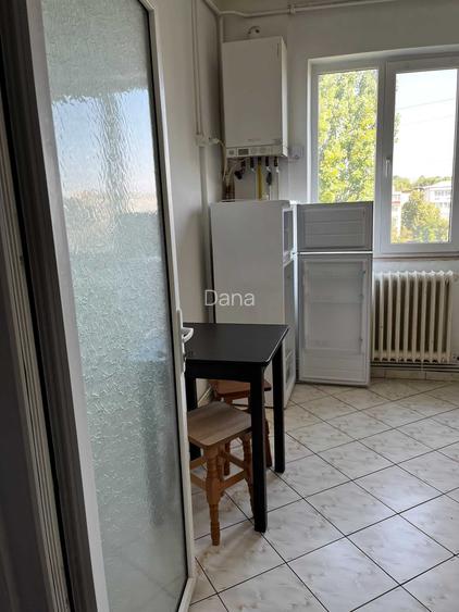 Garsoniera, decomandata zona Metalurgiei