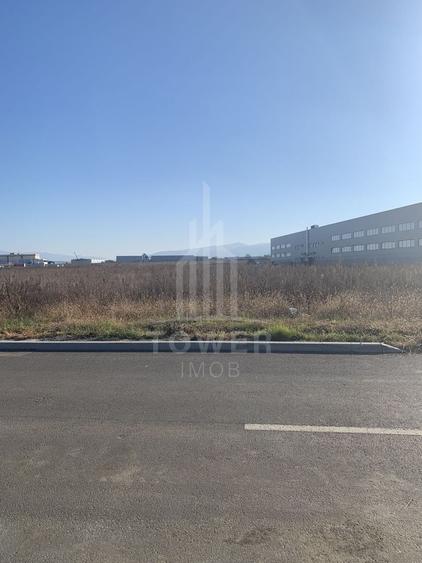 Teren Construcții intravilan de 9000 mp, în Industrial Vest