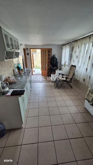 Casa in zona premium, 5 camere, 3 dormitoare, 2 bai, 2300 mp teren - 2