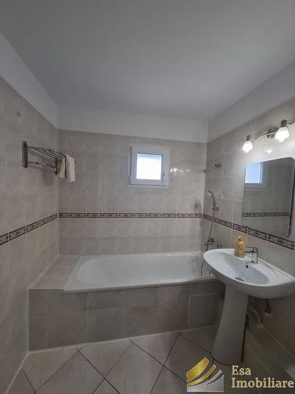 Apartament cu 2 camere semidecomandat în Turda