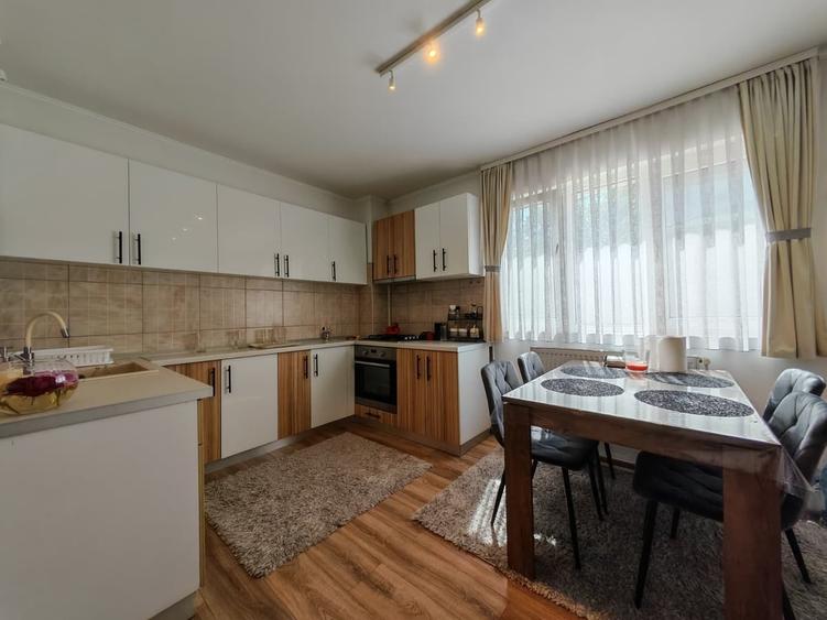 Casă cu 3 camere cu Teren 674 Mp în Crețești