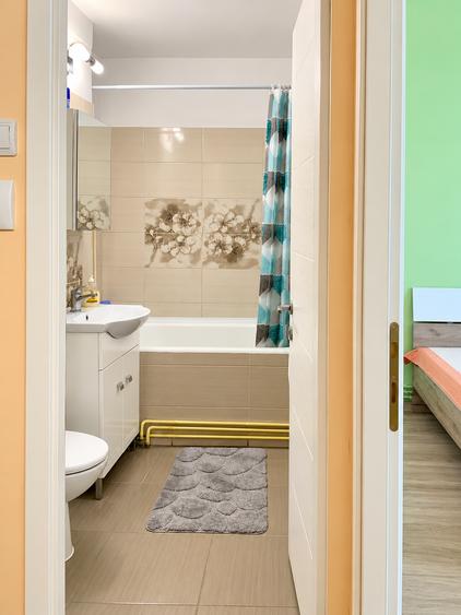 Apartament cu 2 camere semidecomandat în Dâmbovița