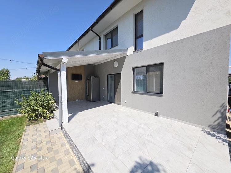 Casă cu 3 camere cu Teren 300 Mp în Dumbrăvița