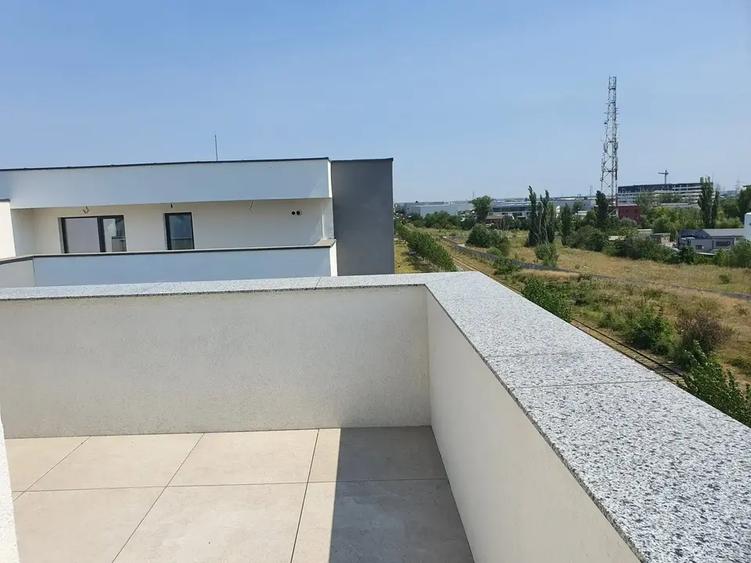 Apartament cu 2 camere decomandat în Titan