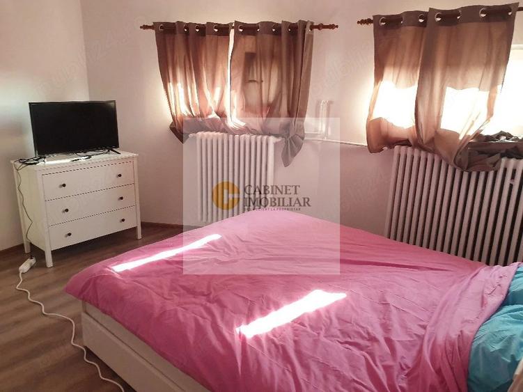 Apartament cu 2 camere semidecomandat în P-ța Victoriei