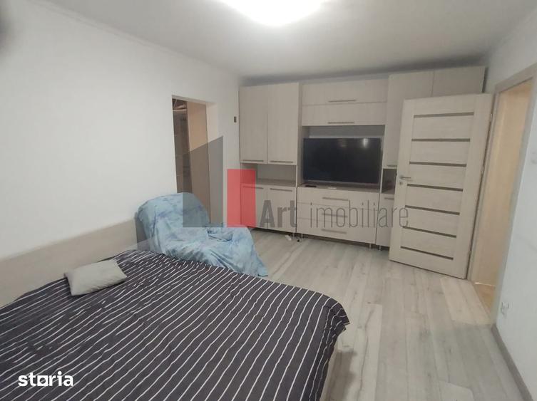 Apartament cu 2 camere semidecomandat în Cișmigiu