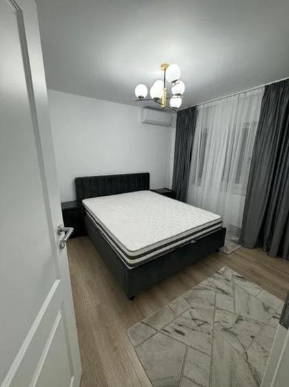 Apartament cu 2 camere decomandat în Aviației