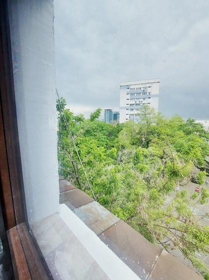 Apartament cu 3 camere decomandat în Primăverii