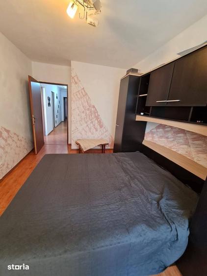 Apartament cu 3 camere decomandat în Terezian