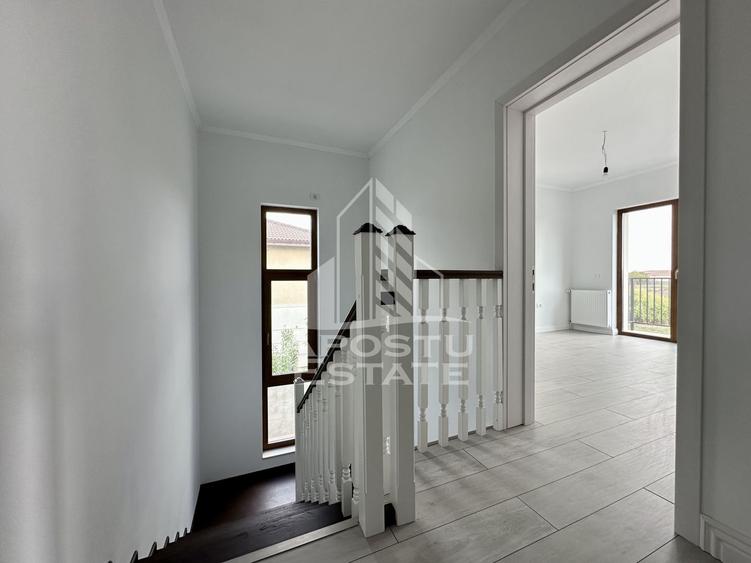 Duplex cu 4 camere cu Canalizare în Dumbrăvița