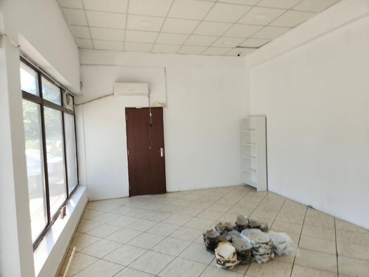 Spațiu comercial, de 32 mp, în Exterior Vest