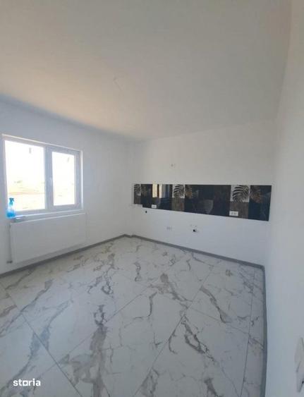 Casă cu 4 camere în Vârteju