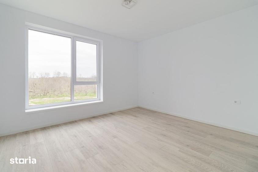 Apartament cu 5 camere în Adunații-Copăceni