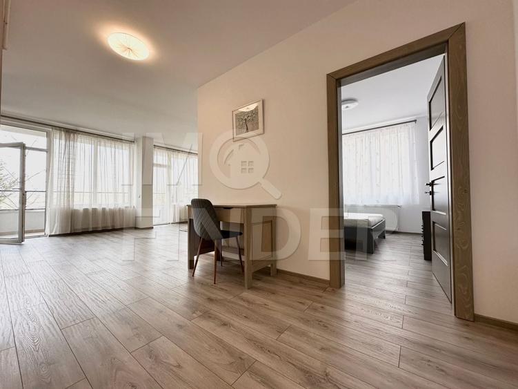 Apartament cu 2 camere semidecomandat, mobilat în Borhanci