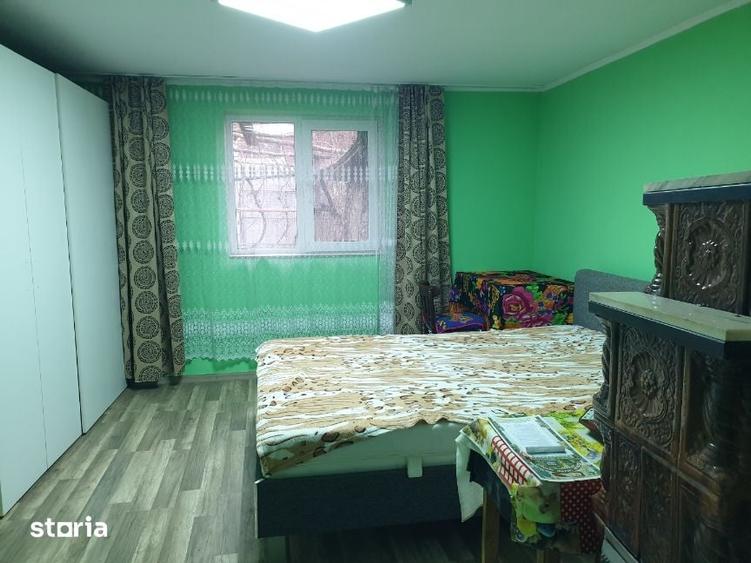Casă cu 3 camere cu Teren 907 Mp în Popricani
