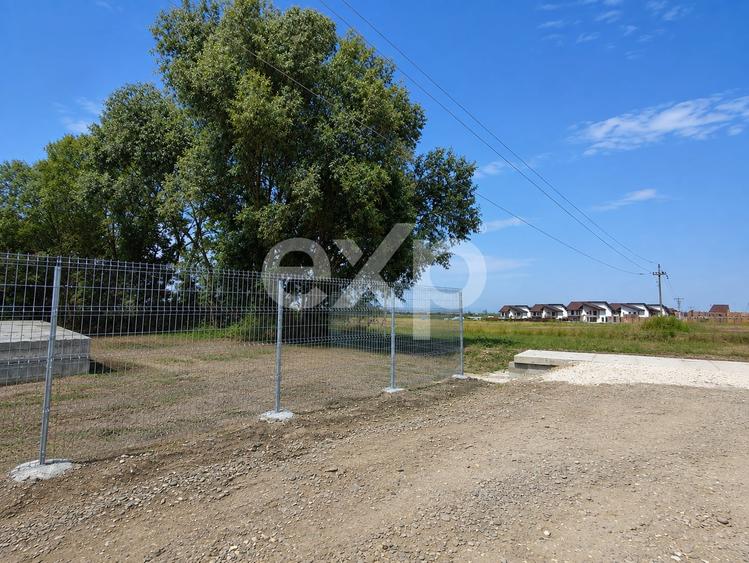 Teren Construcții intravilan de 800 mp, în Baciu
