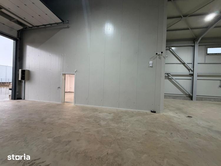 Spațiu comercial, de 440 mp, în Domnești