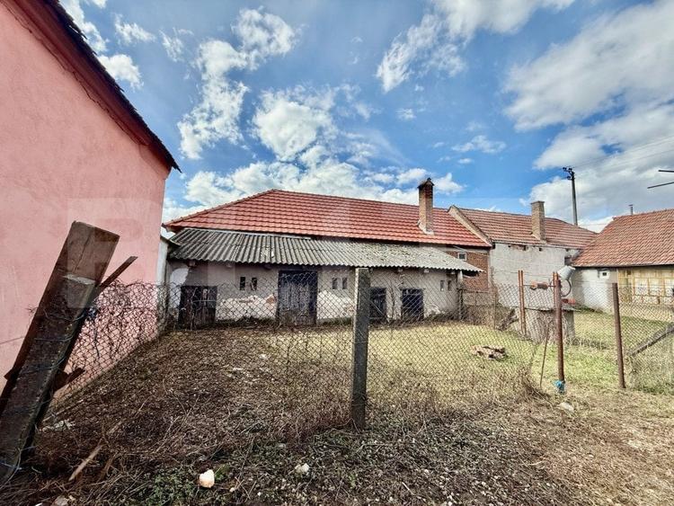 Casă individuală cu 4 camere cu Canalizare în Exterior Vest