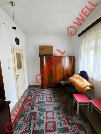 Casă cu 5 camere cu Teren 892 Mp în Aita Medie