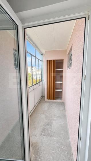 Apartament cu 3 camere decomandat în Liliacului