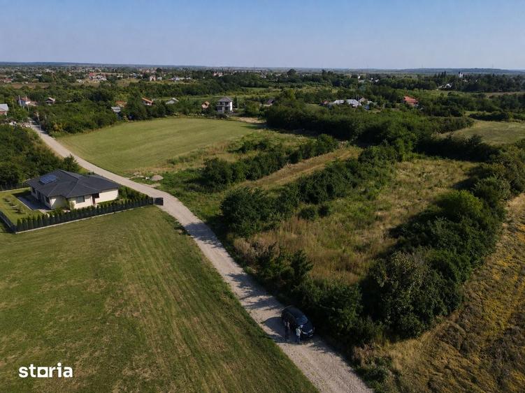 teren in Peris la 100 m de utilitati, ideal investitie - 1