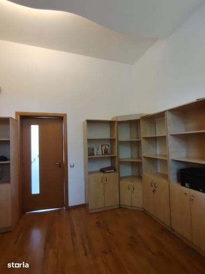 Apartament cu 3 camere în Moșilor