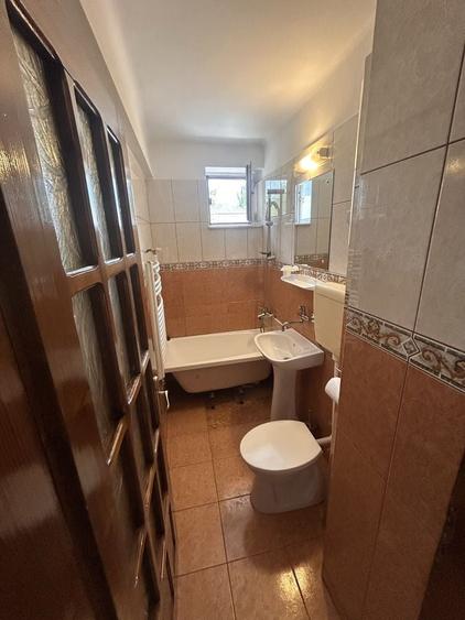 Garsonieră decomandată în Central