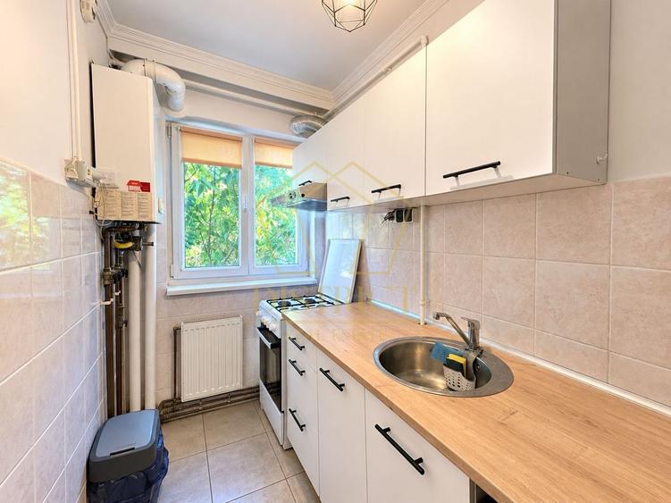 Apartament cu 2 camere nedecomandat, mobilat în Girocului