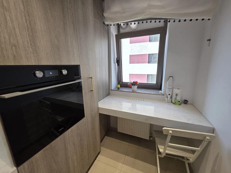 Apartament cu 3 camere decomandat, mobilat în Politehnica