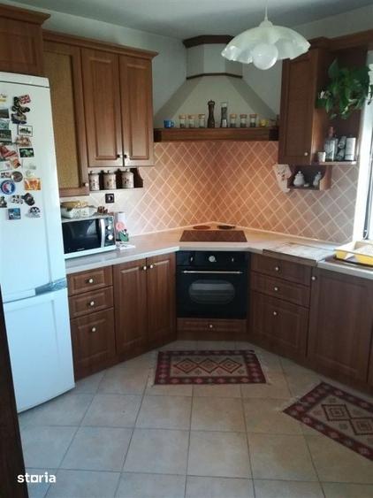 Casă cu 5 camere cu Teren 500 Mp în Ciurila