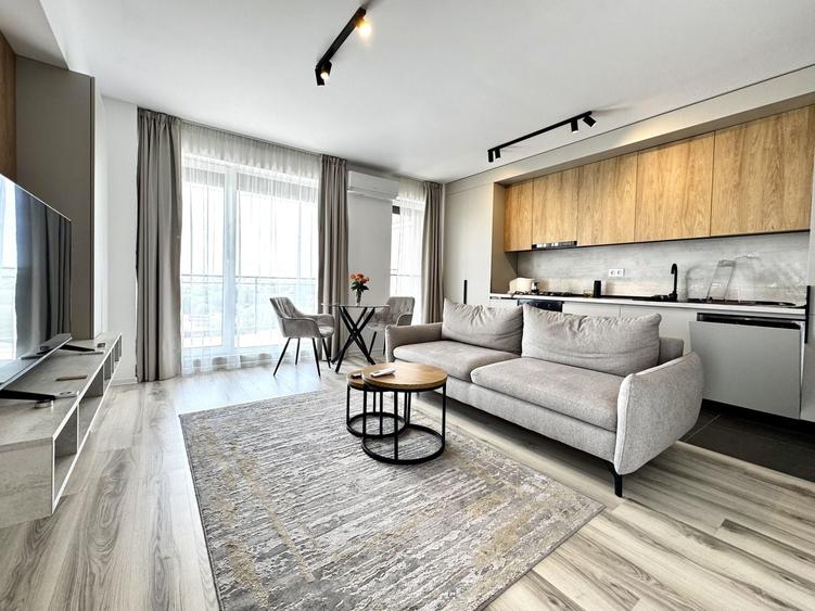 Apartament cu 3 camere decomandat, mobilat în Lipovei