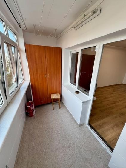 Apartament cu 2 camere decomandat în Podu Roș