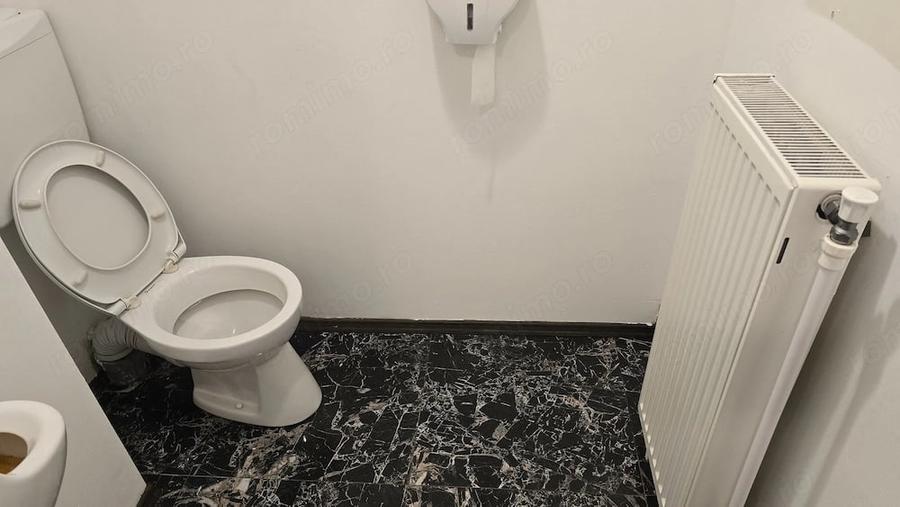 Inchiriez spatiu comercial in Deva, zona Decebal (Casa de Pensii, Lido), suprafata utila 108 mp, - 2