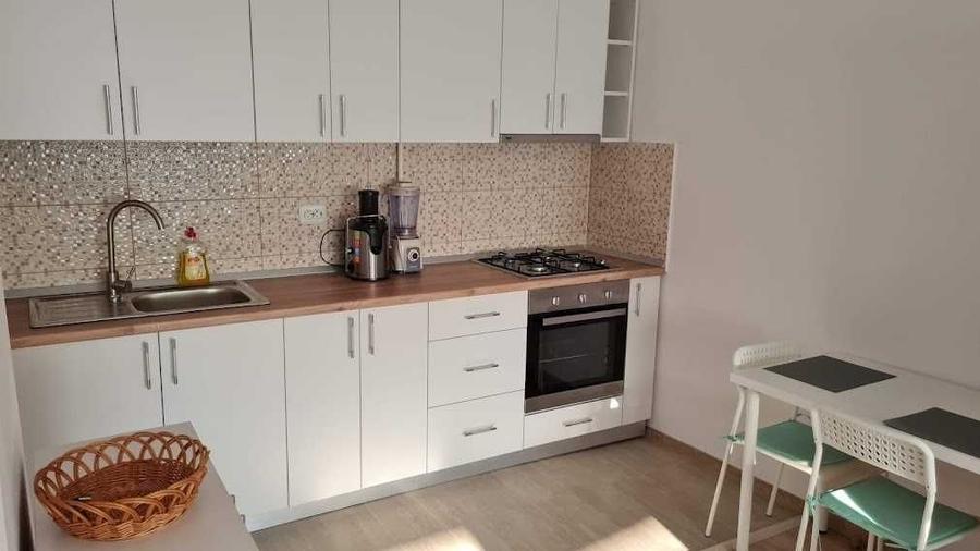 Apartament cu 2 camere decomandat în Exterior Vest