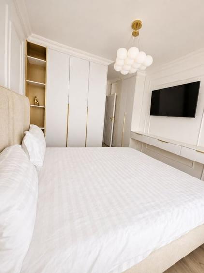 Apartament cu 3 camere decomandat, mobilat în Independenței