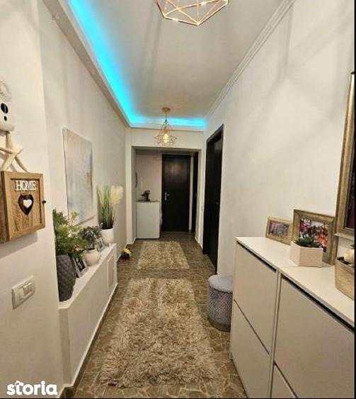 Apartament cu 2 camere decomandat în Halta Traian