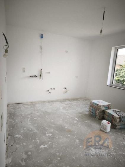 Casă individuală cu 4 camere cu Teren 562 Mp în Episcopia Bihorului