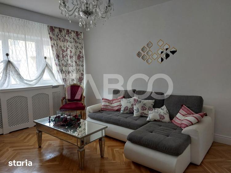 Apartament cu 3 camere decomandat, mobilat în Valea Aurie