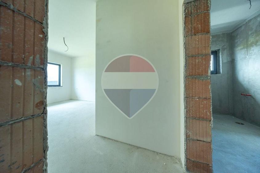 Casă individuală cu 4 camere cu Teren 630 Mp în Hărman