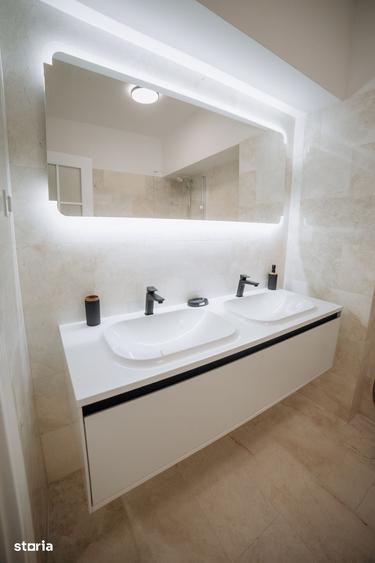 Apartament cu 3 camere decomandat în Rediu