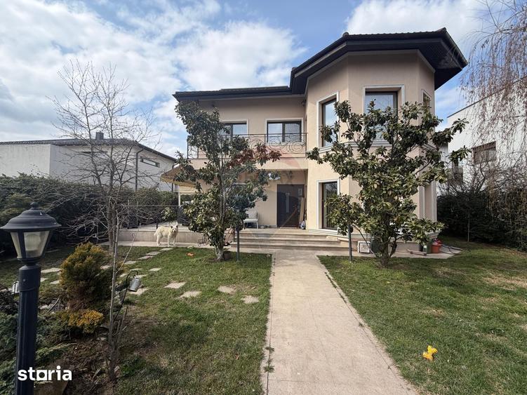Casă cu 5 camere cu Teren 500 Mp în Mogoșoaia