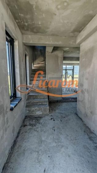 Casă individuală cu 3 camere cu Canalizare în Sud-Est