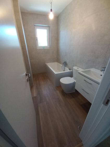 Casă cu 4 camere în Fundeni