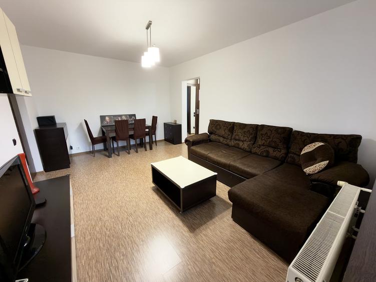 Apartament cu 2 camere semidecomandat, mobilat în Victoriei