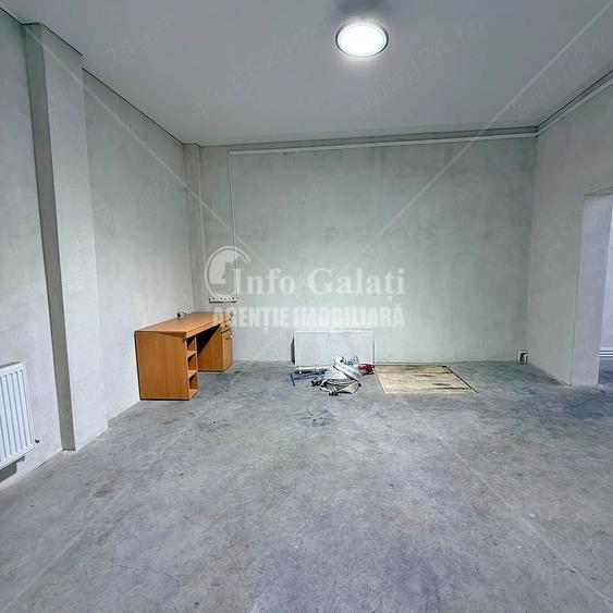 Spațiu comercial, de 120 mp, în Micro 17