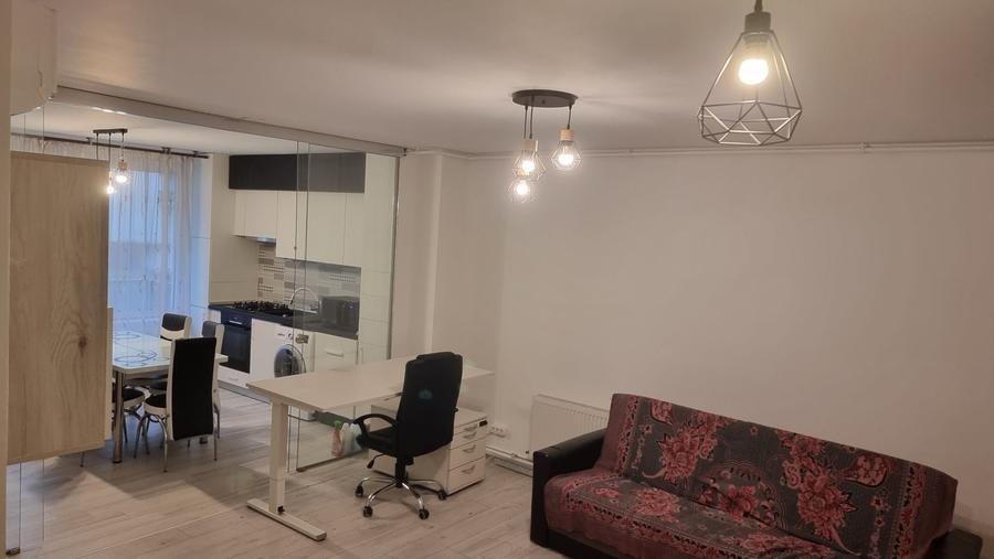 Apartament cu 2 camere decomandat în Central