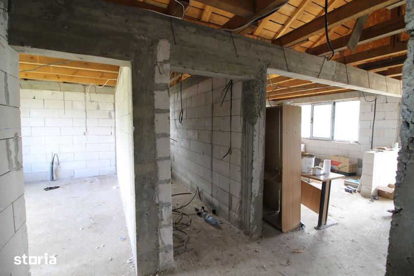 Casă cu 3 camere cu Teren 496 Mp în Tulucești